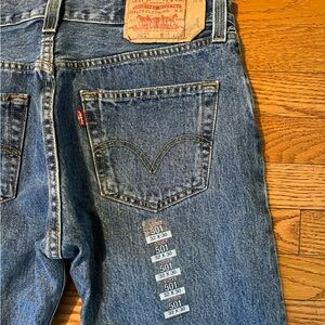 NWOT Levi’s 501 Button Fly Jeans 32x30 Straight Fit